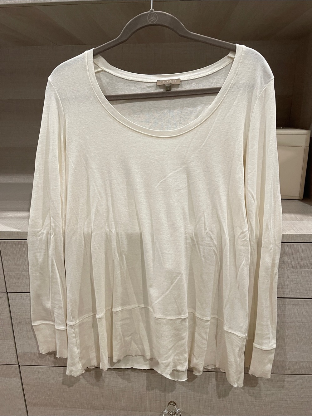 Lilla P Cream Long-Sleeve Scoop Neck Pleated-Hem Top